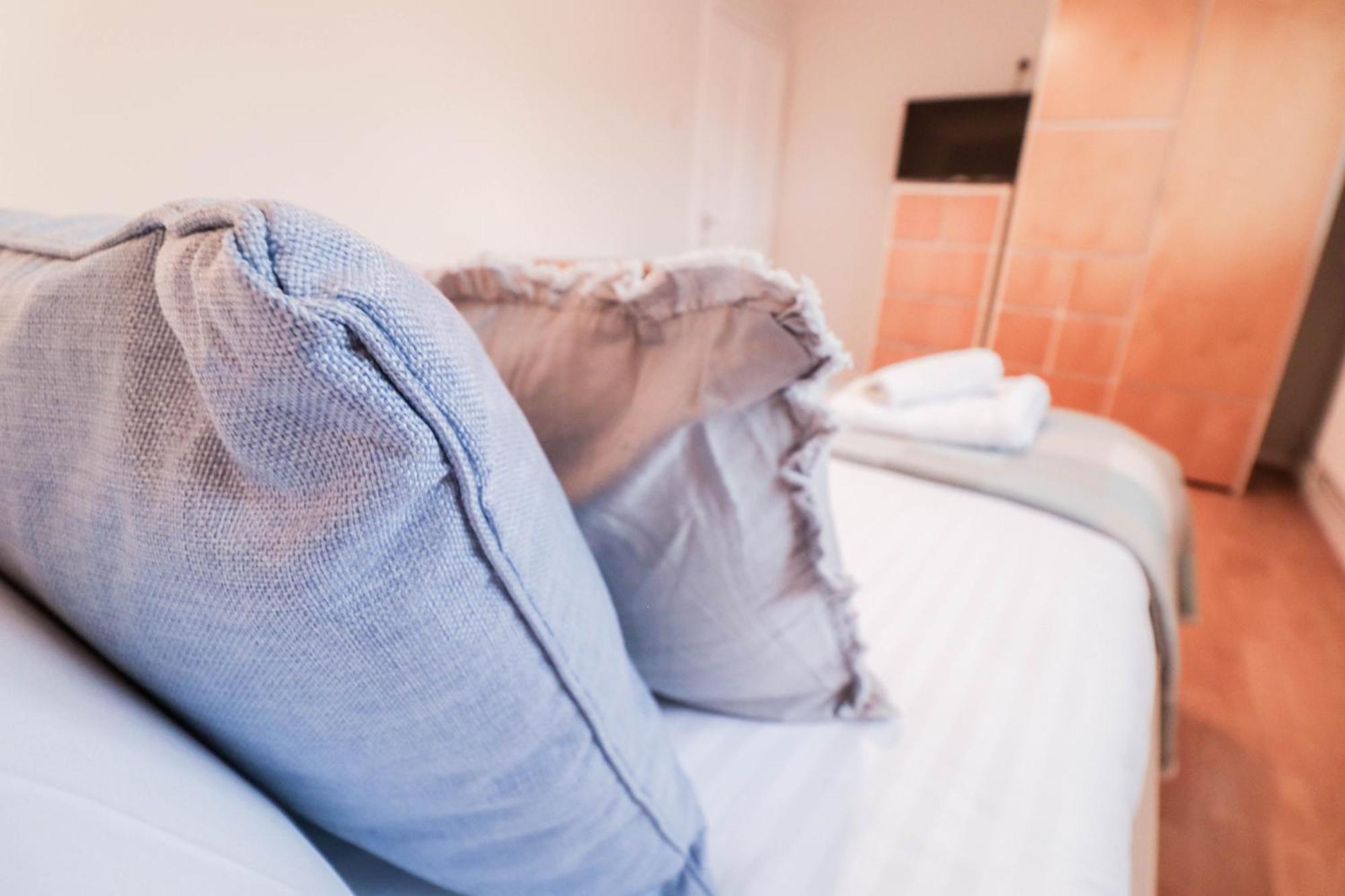 Bright And Spacious Contractor House L Parking! ボーハムウッド エクステリア 写真