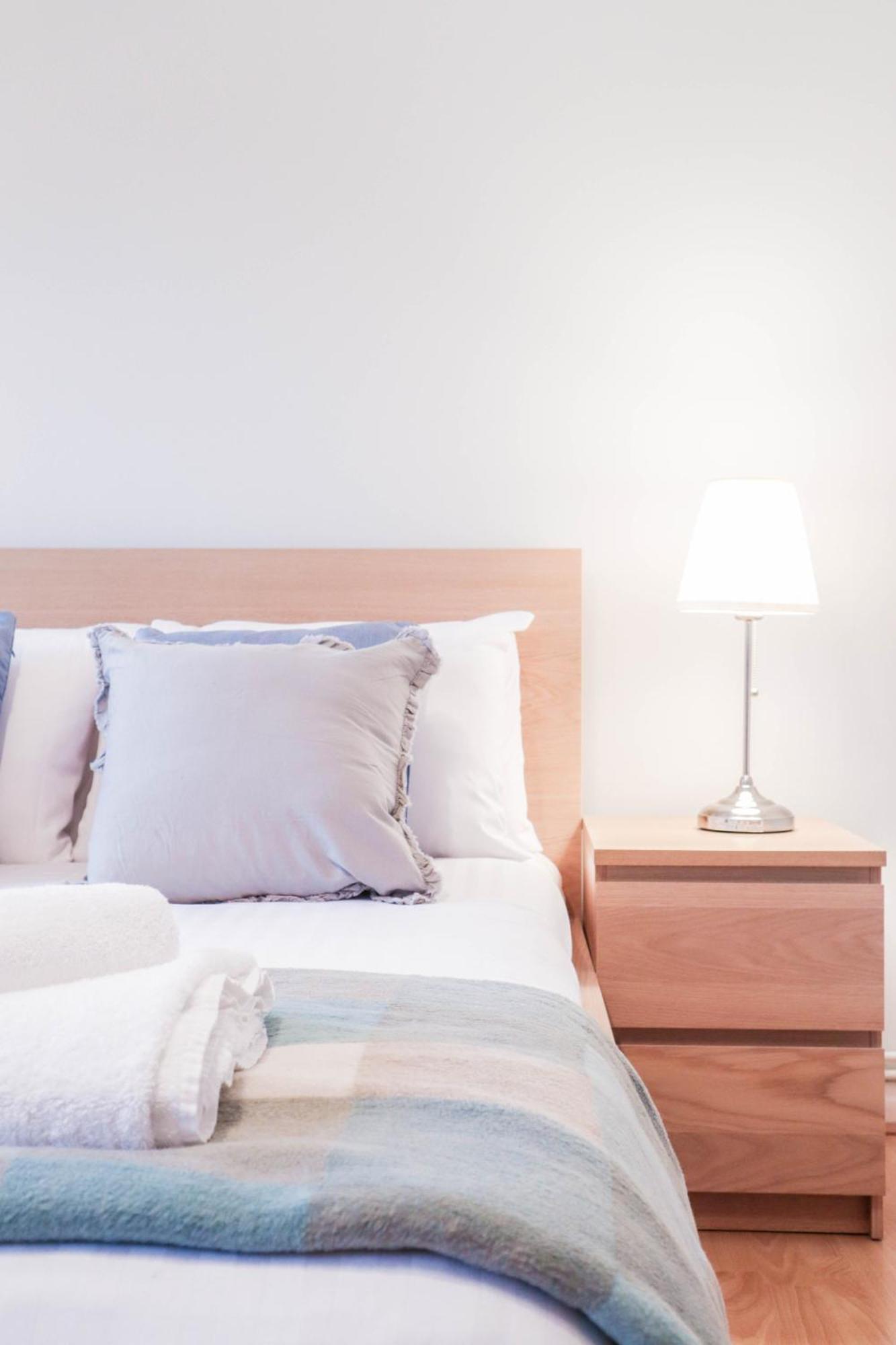 Bright And Spacious Contractor House L Parking! ボーハムウッド エクステリア 写真