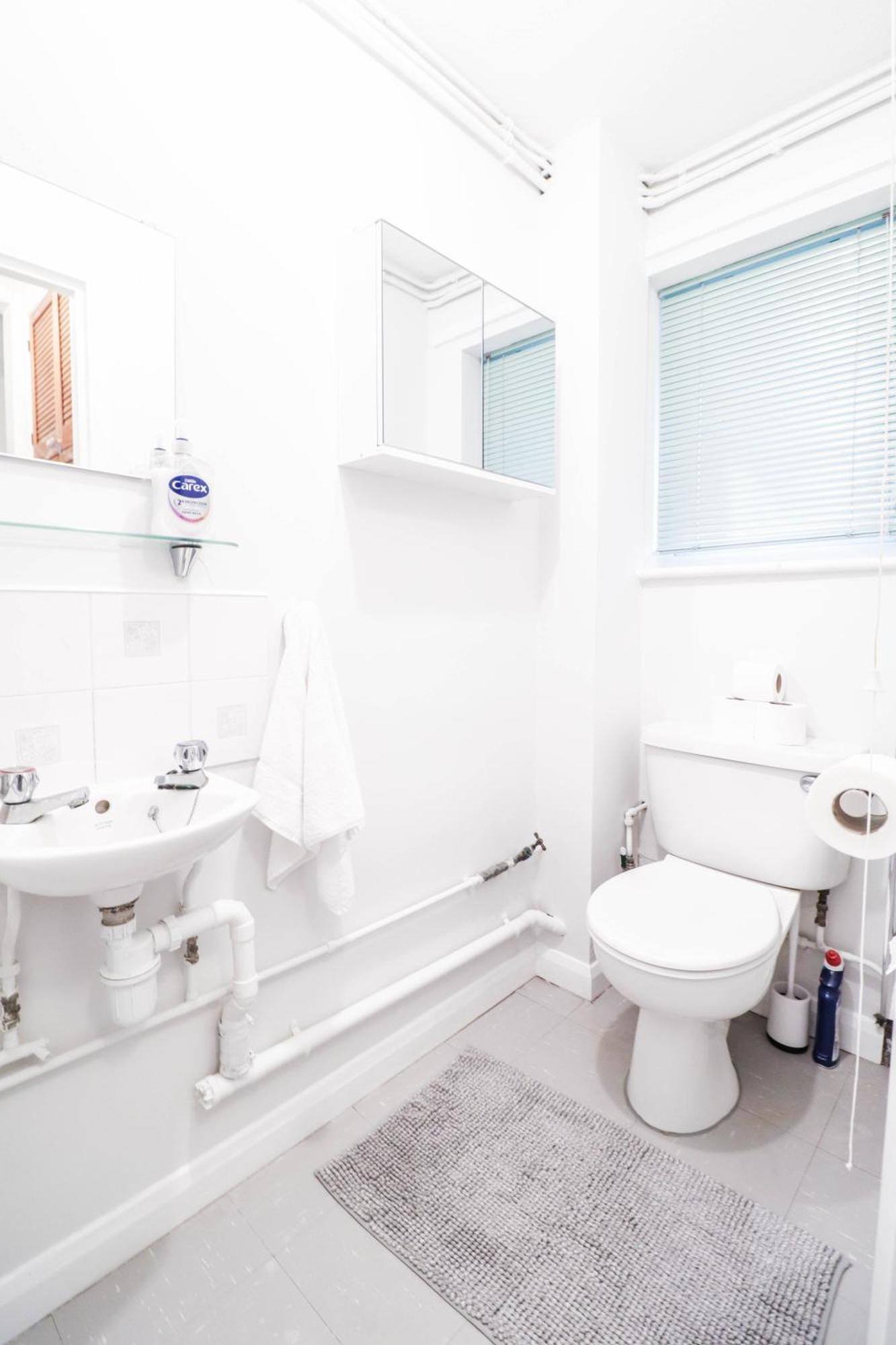 Bright And Spacious Contractor House L Parking! ボーハムウッド エクステリア 写真